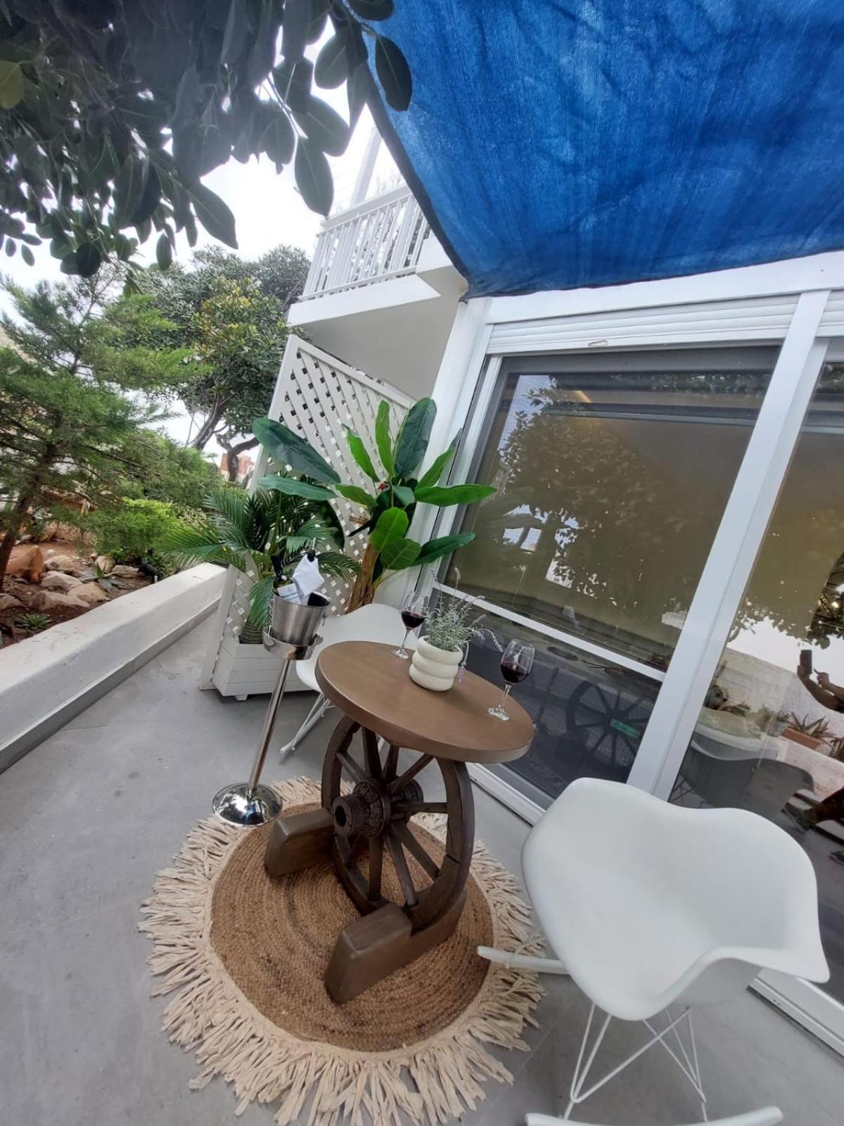 Ferienwohnung George'S Point Of View Naoussa Exterior foto