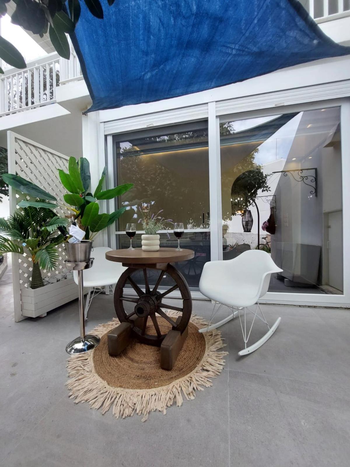 Ferienwohnung George'S Point Of View Naoussa Exterior foto